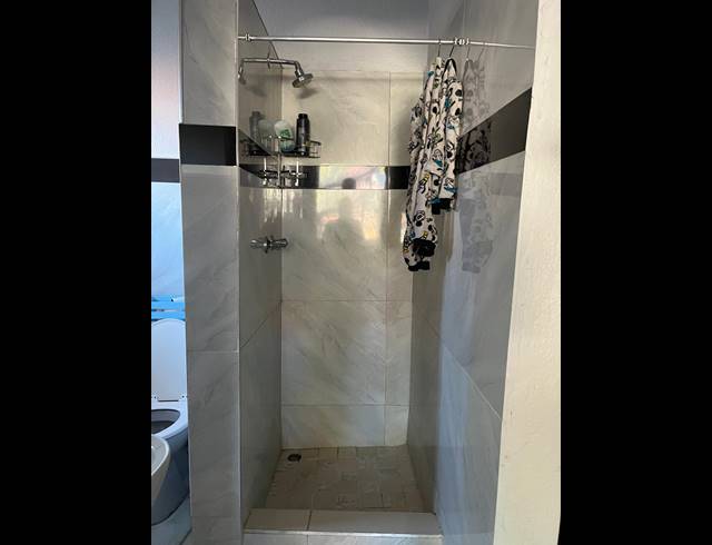 3 BEDROOM HOUSE FOR SALE IN FLORA PARK